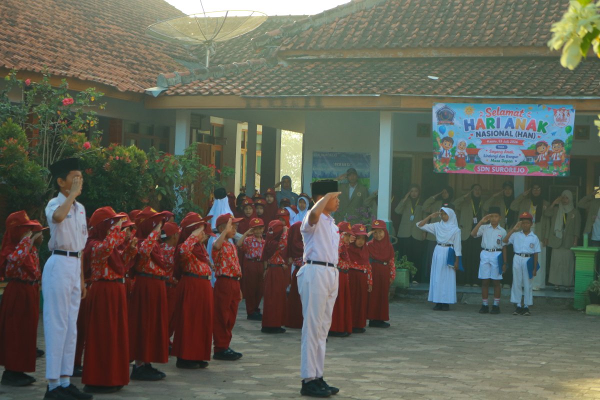 Upacara Hari Anak Nasional di SD N Surorejo